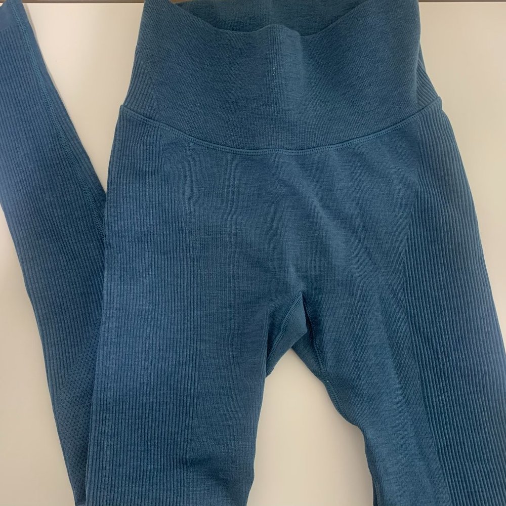 Lululemon Keep the Heat Thermal Tight Leggings